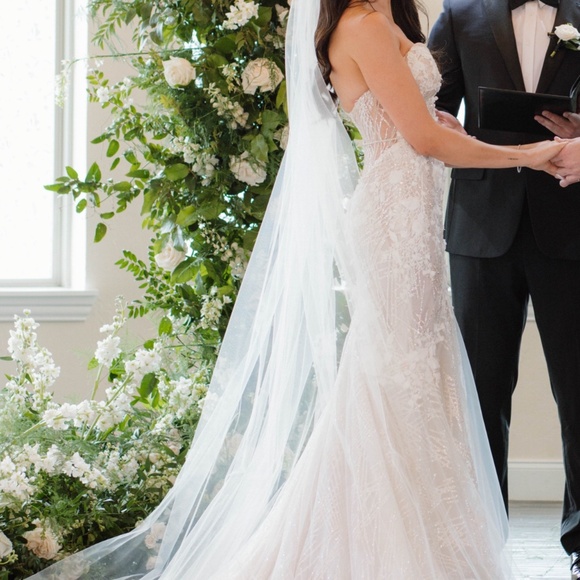 BERTA BRIDAL 19-110 ATHENS COLLECTION WEDDING DRESS - Picture 7 of 9